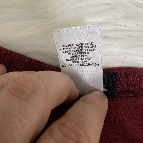 Harry Potter NWOT "I don't go looking for trouble" Maroon Sweater Size XS - Picture 8 of 10